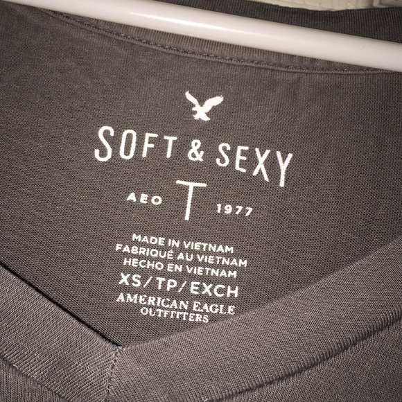 American Eagle T Shirt - Picture 2 of 2